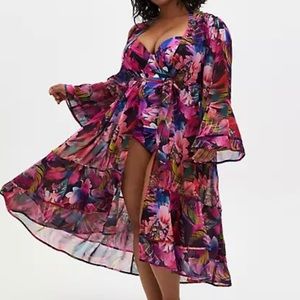 BRAND NEW TORRID FLORAL SWIM SET